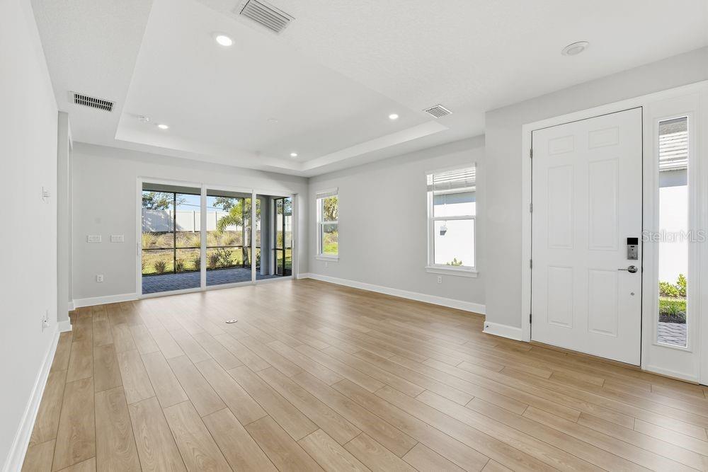 AZARIO ESPLANADE - Residential