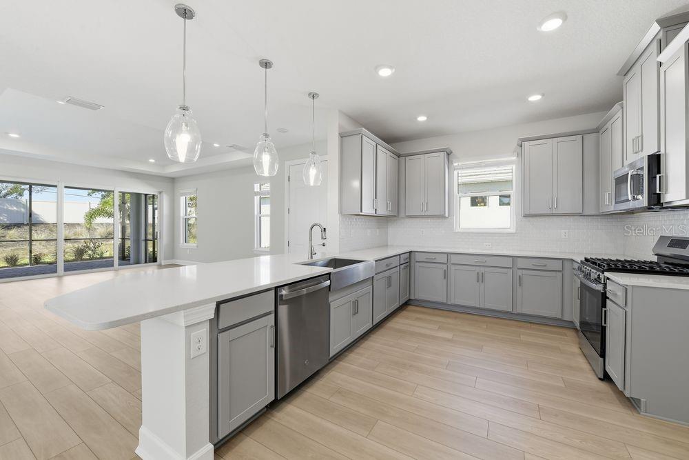 AZARIO ESPLANADE - Residential