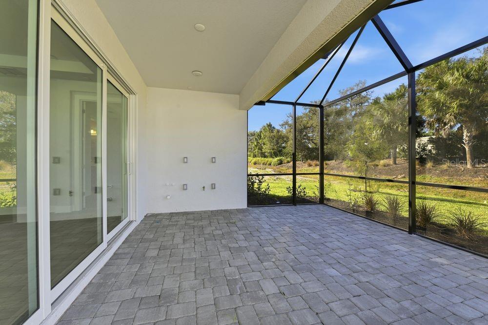 AZARIO ESPLANADE - Residential