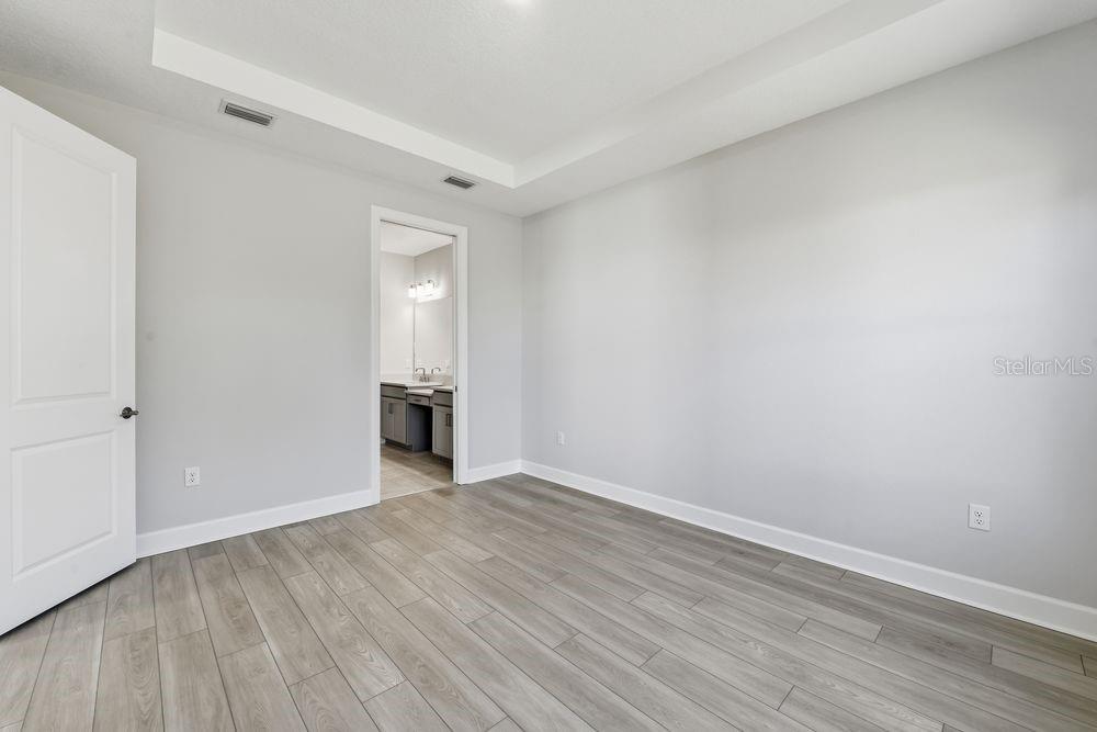 AZARIO ESPLANADE - Residential