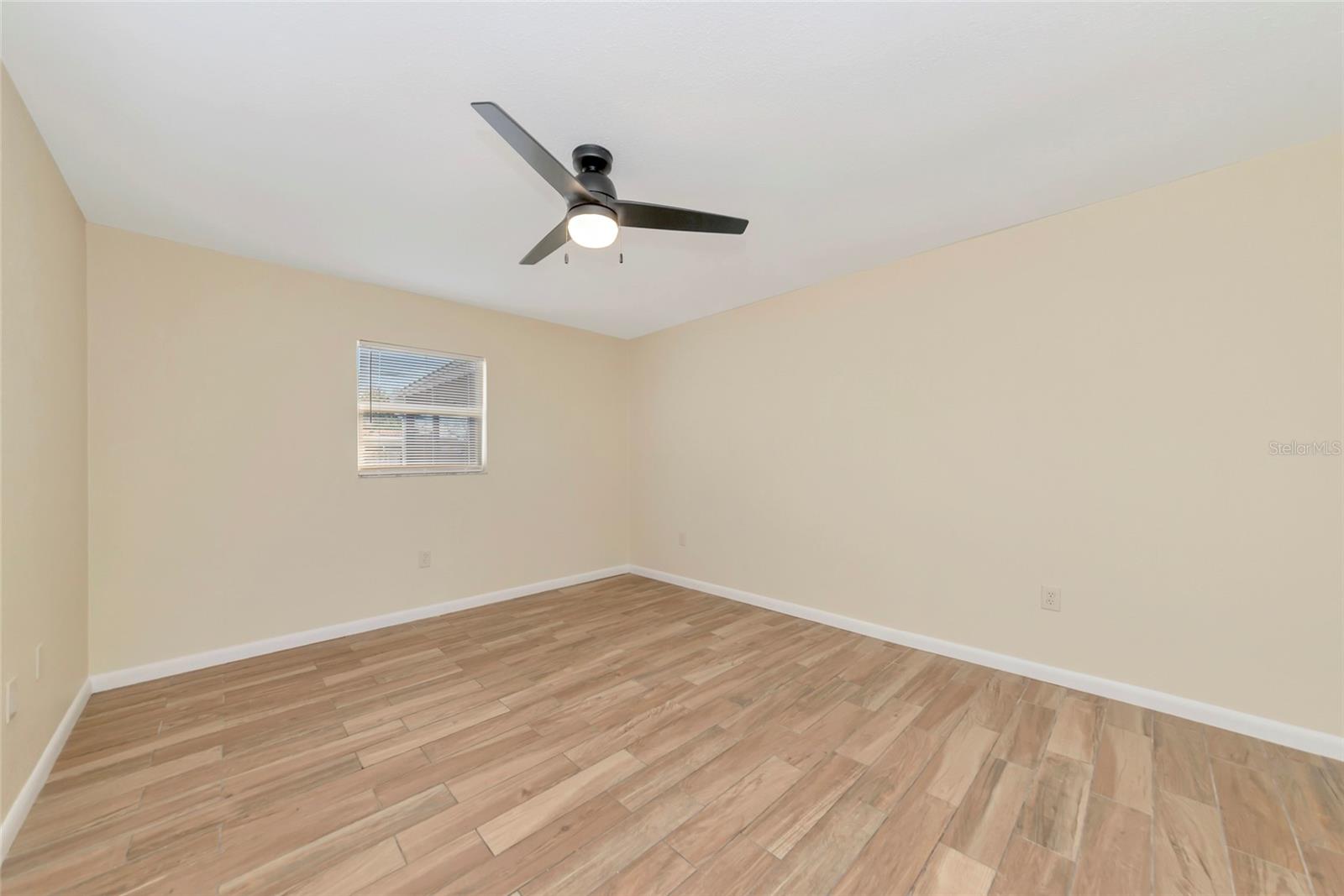 VENICE EAST 5TH ADD - Residential