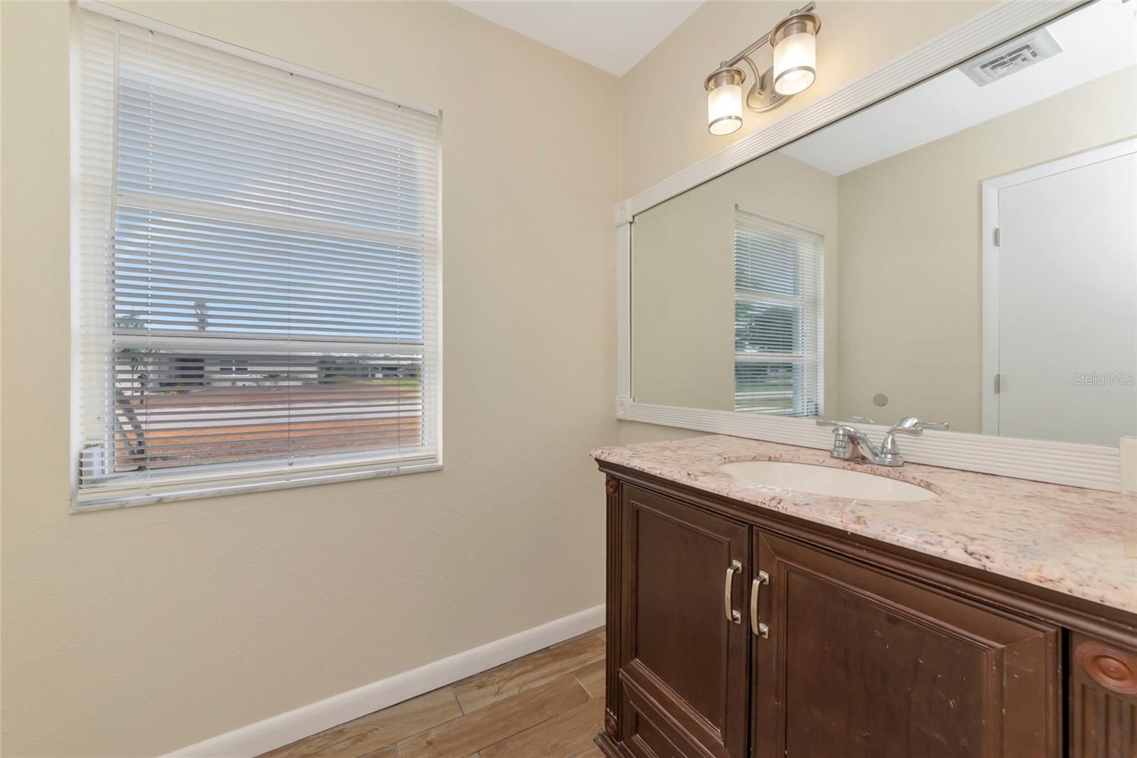 VENICE EAST 5TH ADD - Residential