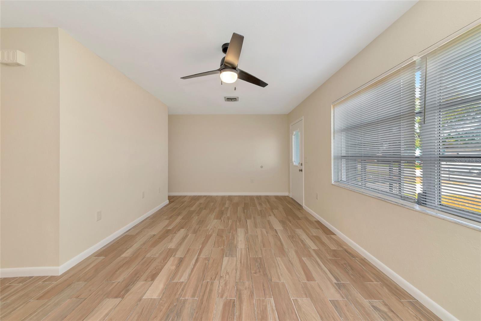 VENICE EAST 5TH ADD - Residential