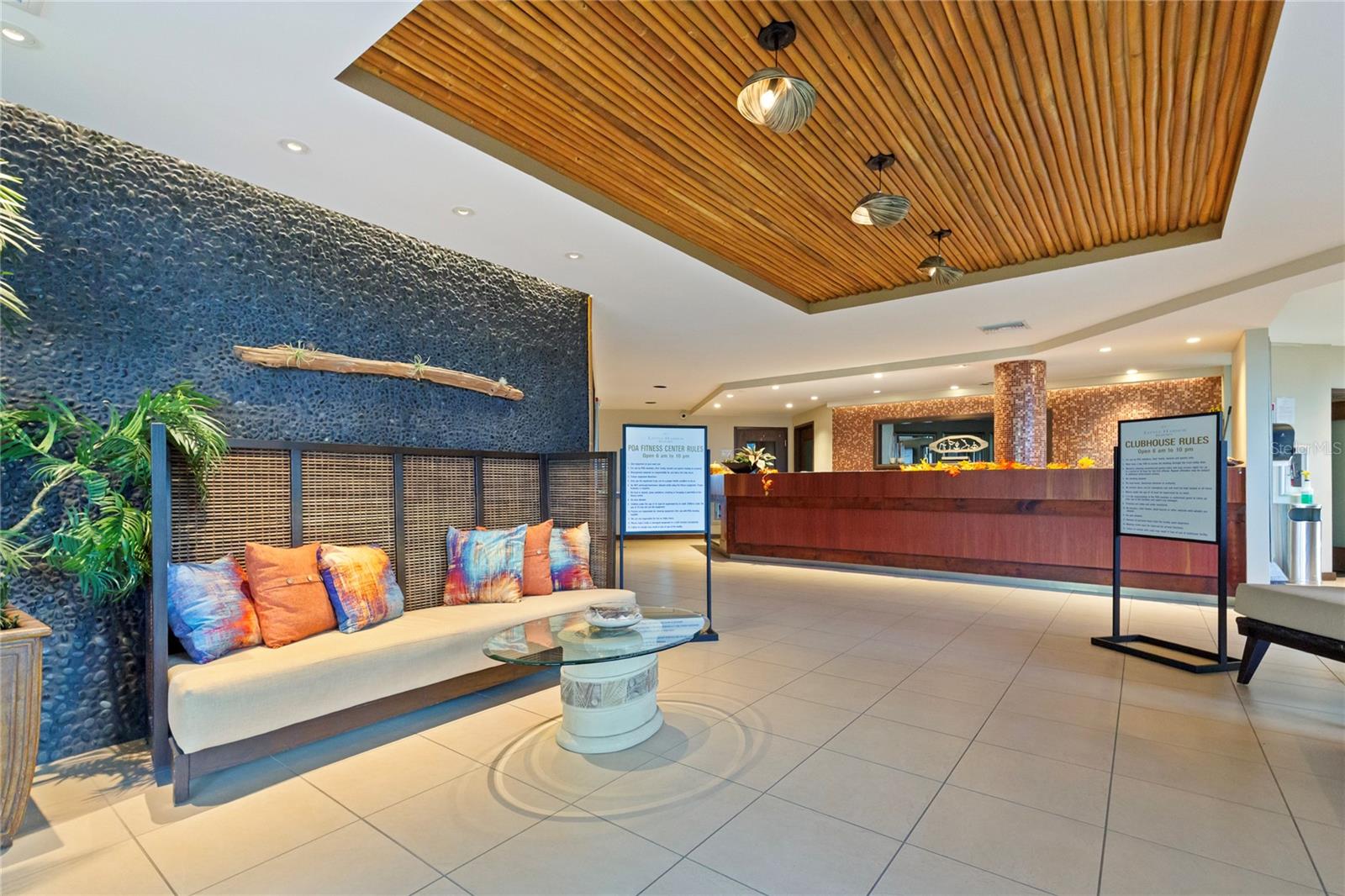 ISLAND RESORT AT MARINERS CLUB - Residential