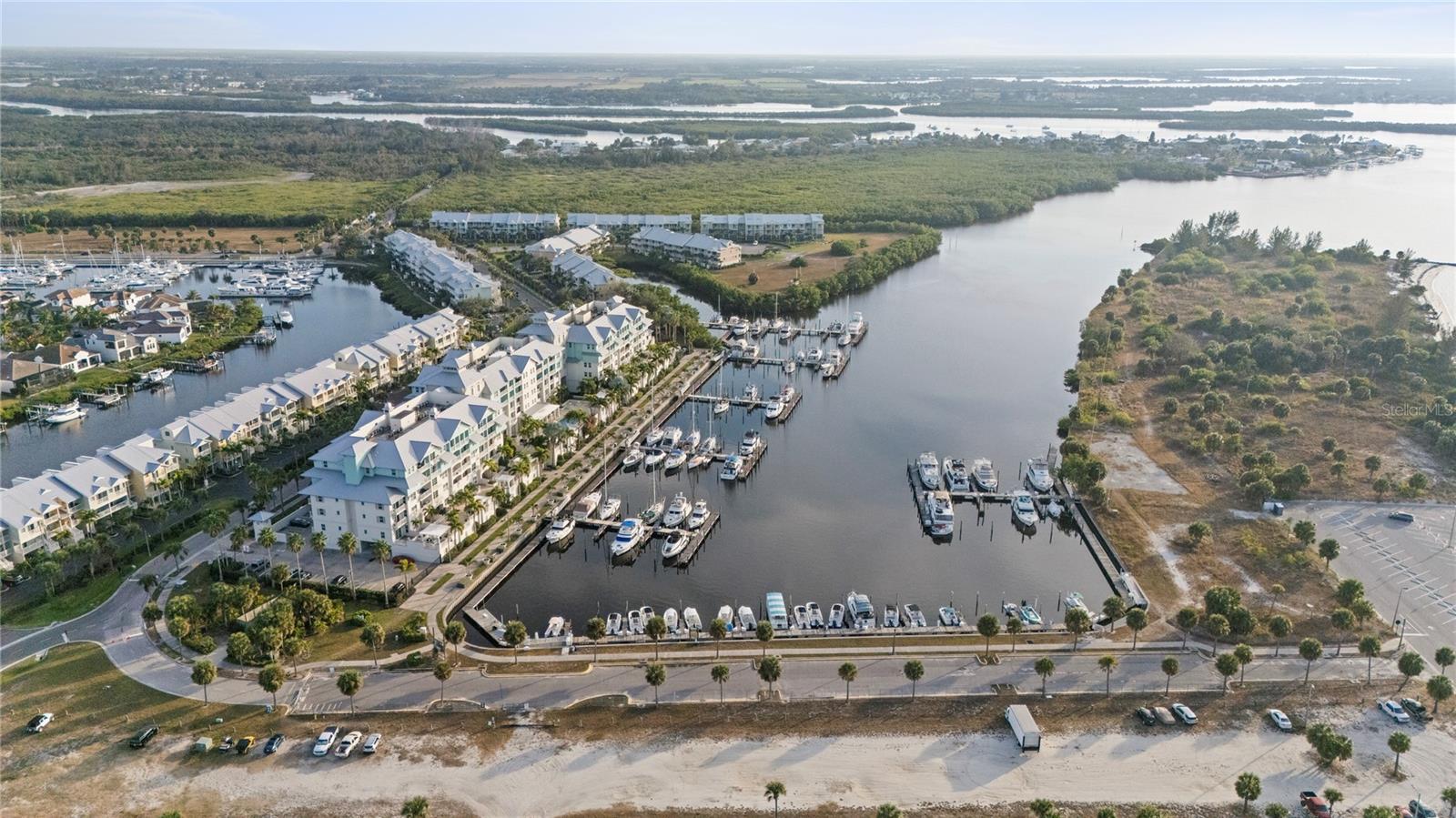 ISLAND RESORT AT MARINERS CLUB - Residential