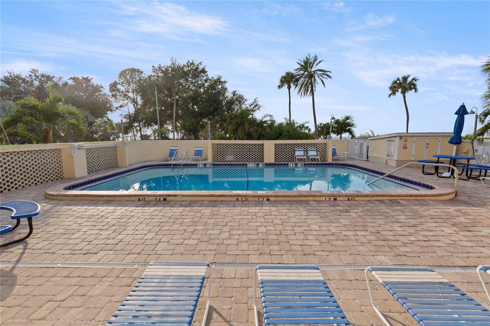 ISLAND RESORT AT MARINERS CLUB - Residential