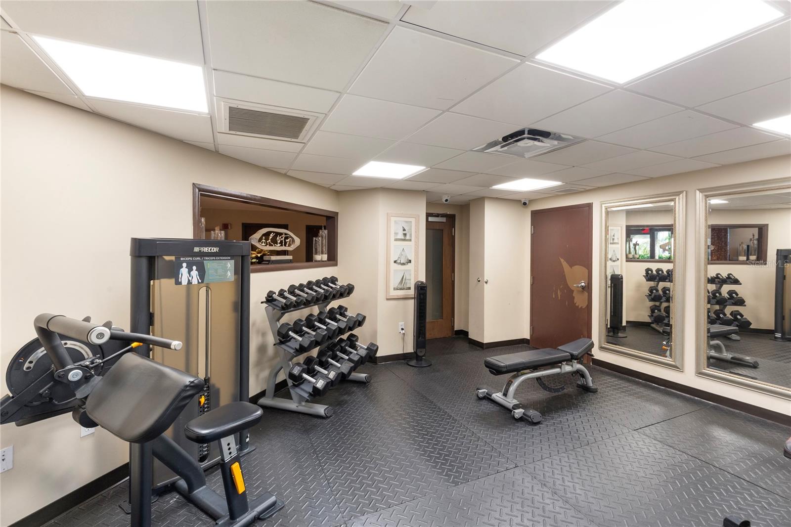 ISLAND RESORT AT MARINERS CLUB - Residential