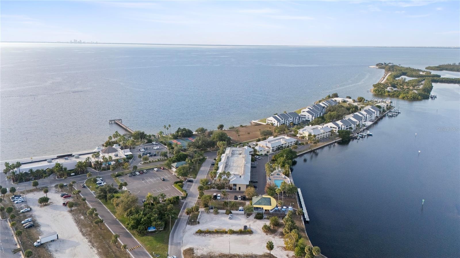 ISLAND RESORT AT MARINERS CLUB - Residential