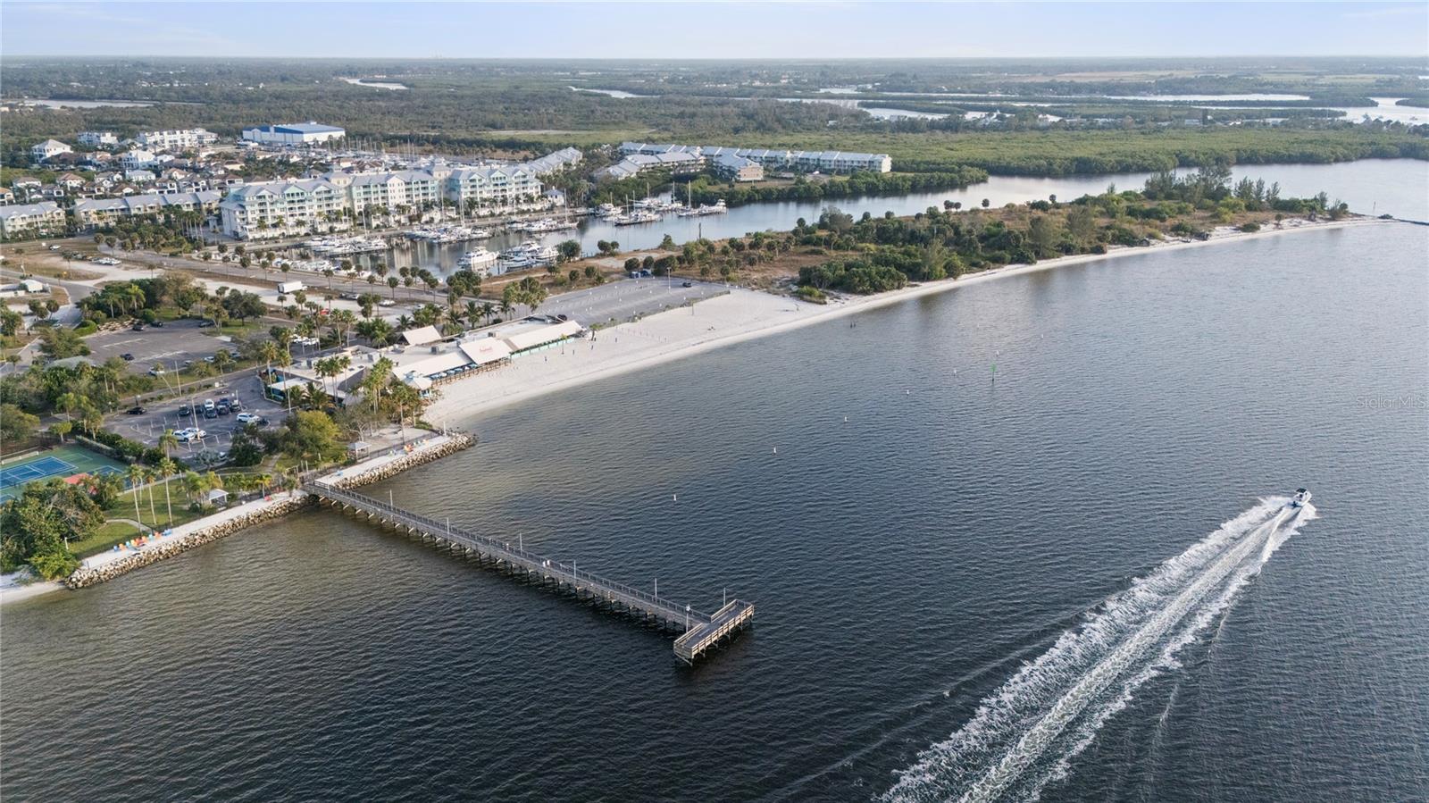 ISLAND RESORT AT MARINERS CLUB - Residential