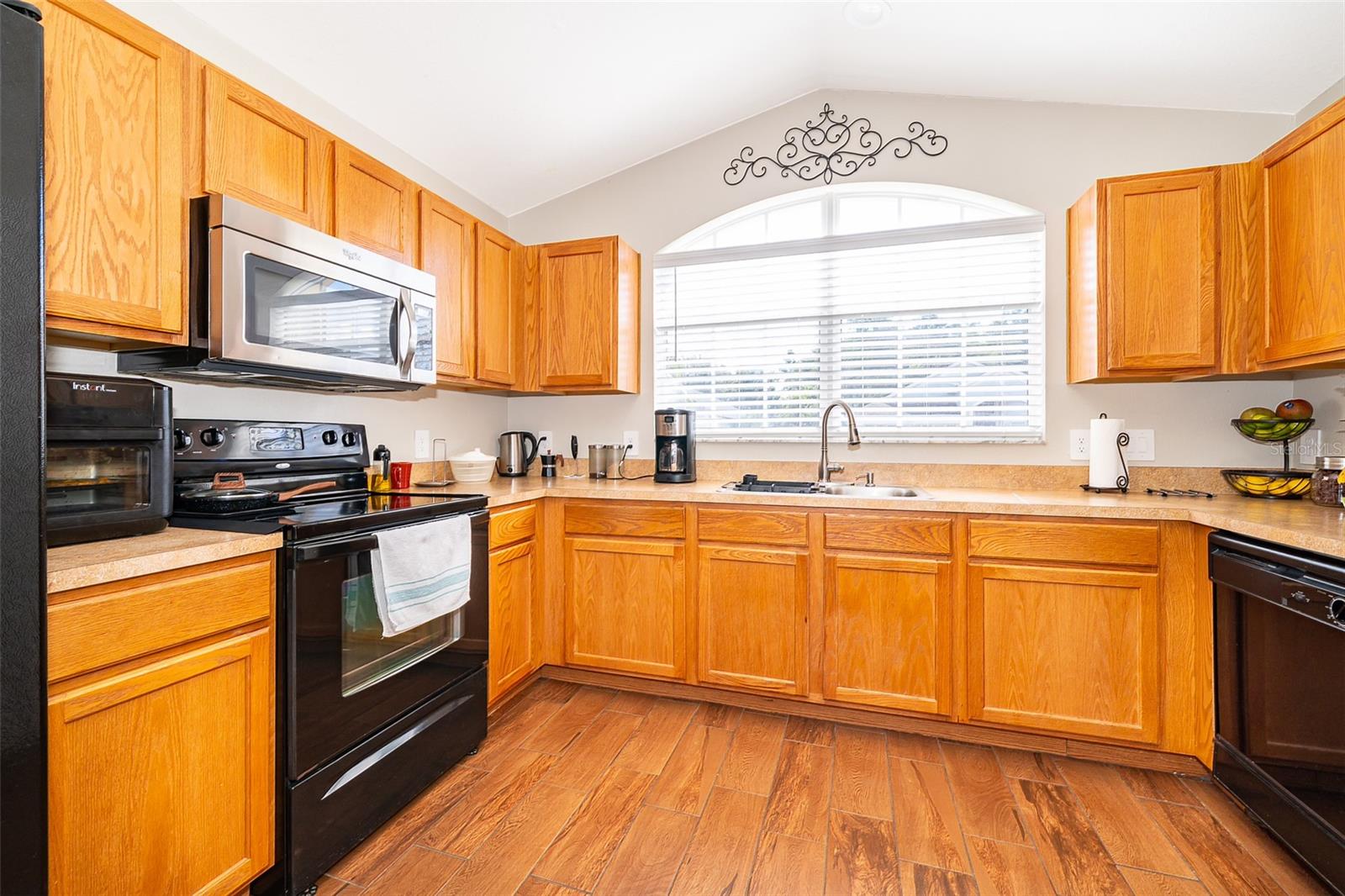 CAMPBELL COVE - Residential