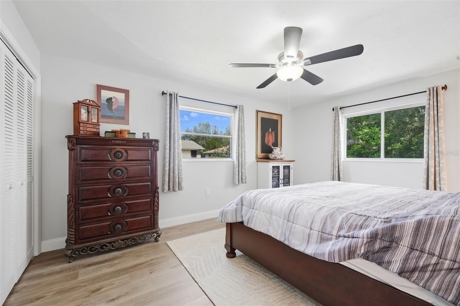 BEVERLY HILLS UNIT 08 PH 01 - Residential