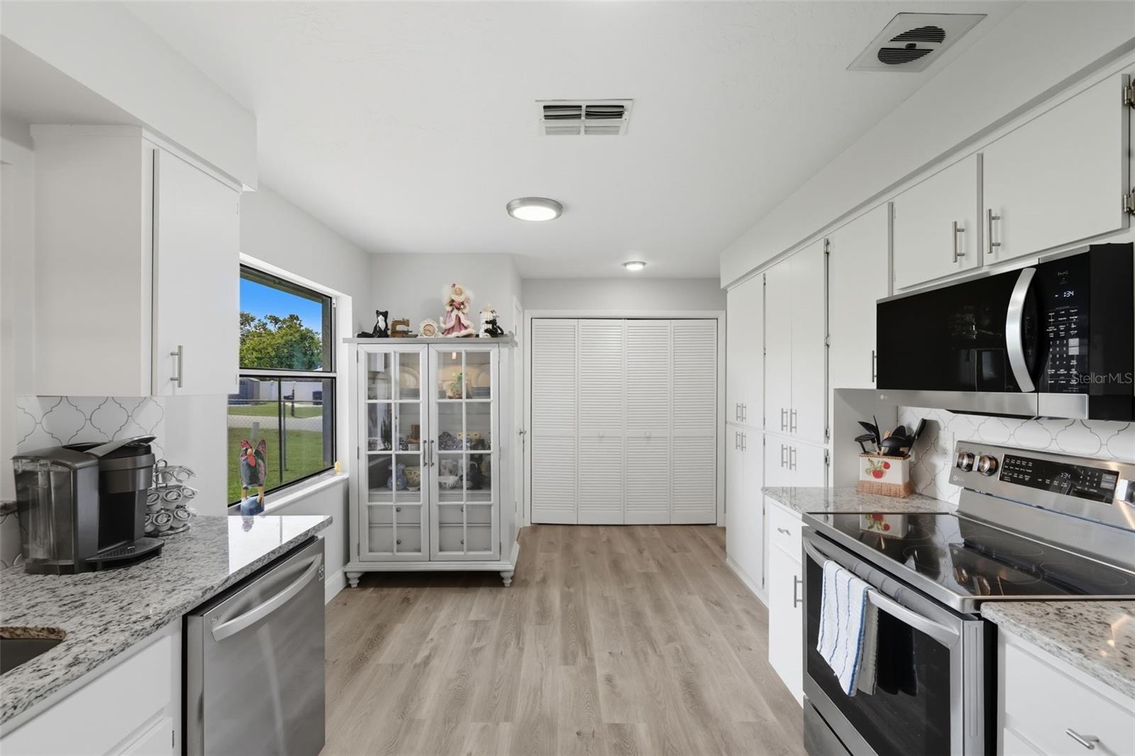 BEVERLY HILLS UNIT 08 PH 01 - Residential