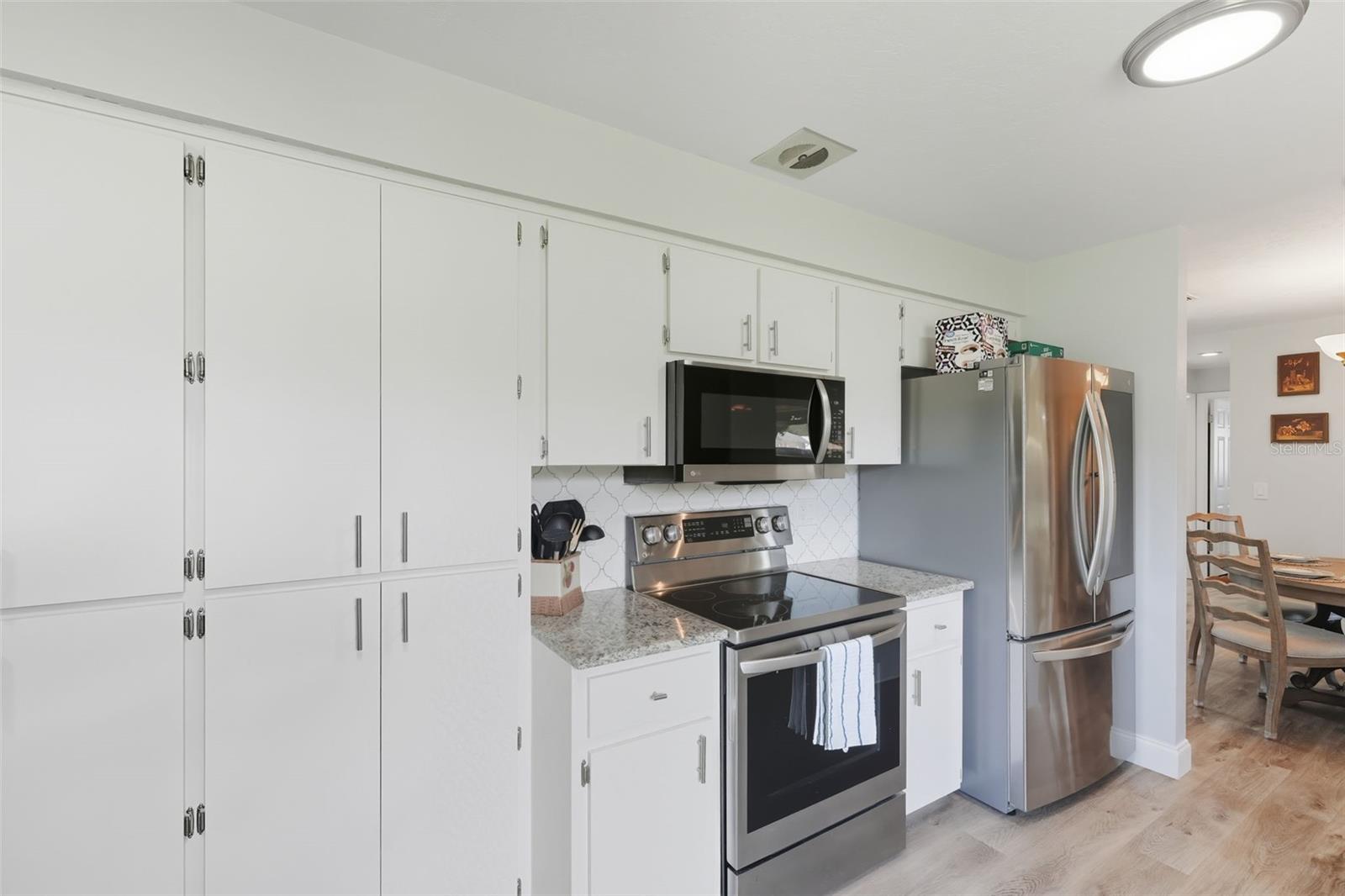 BEVERLY HILLS UNIT 08 PH 01 - Residential