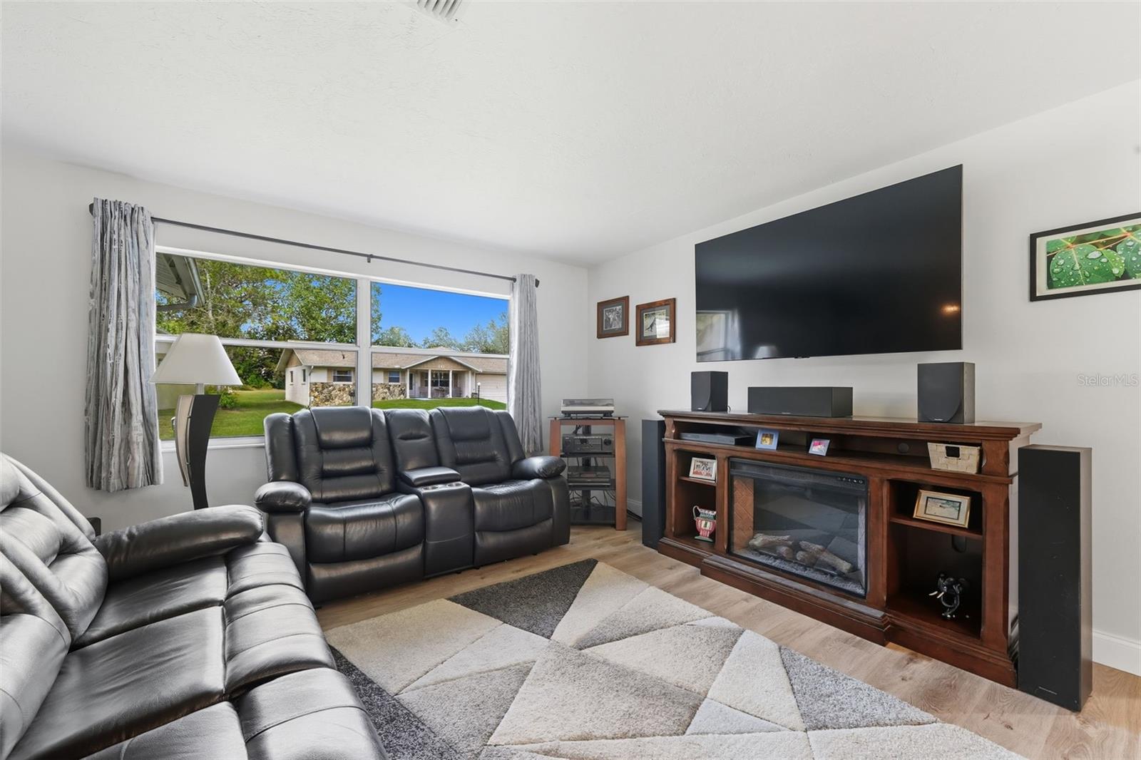 BEVERLY HILLS UNIT 08 PH 01 - Residential