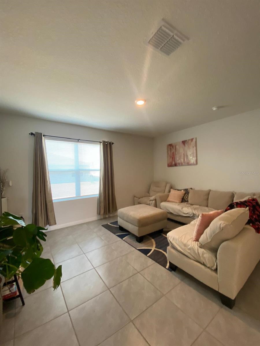 2723 SUNKISSED DRIVE