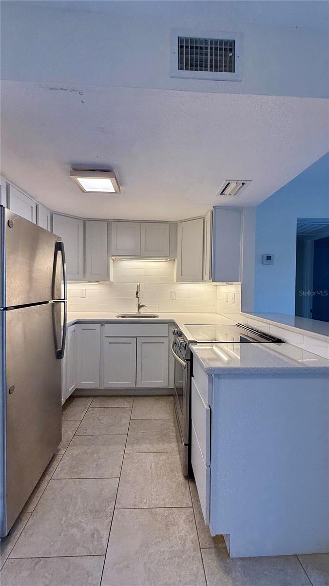 SANDY COVE - Residential