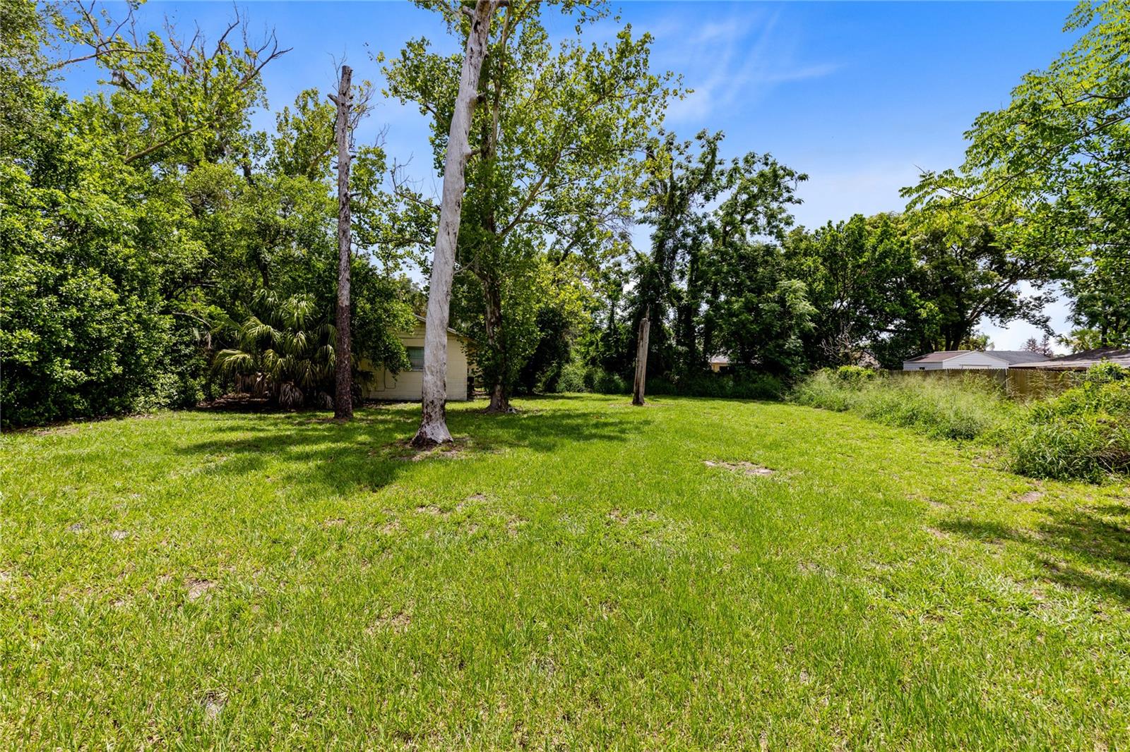 3711 N RONALD REAGAN BOULEVARD