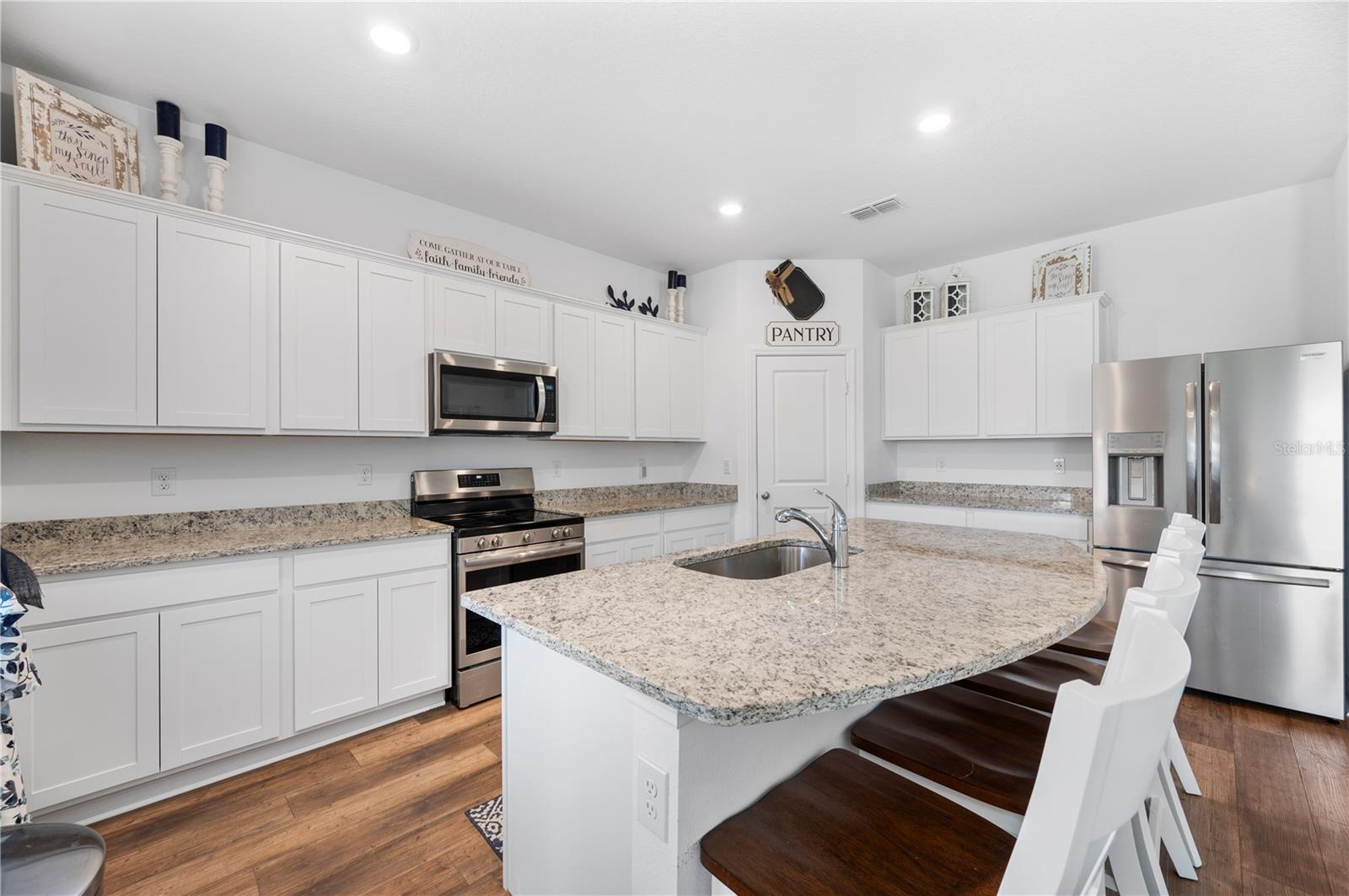 RIVERSTONE PH 3 & 4 - Residential