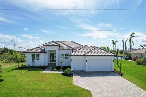 A home in PORT CHARLOTTE