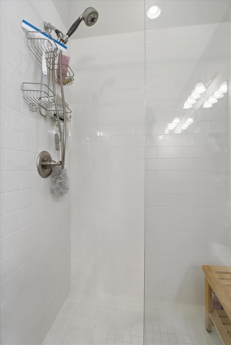 NORTHPOINTE VILLAS - Residential