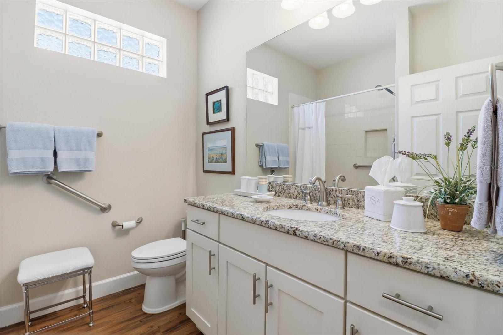 NORTHPOINTE VILLAS - Residential