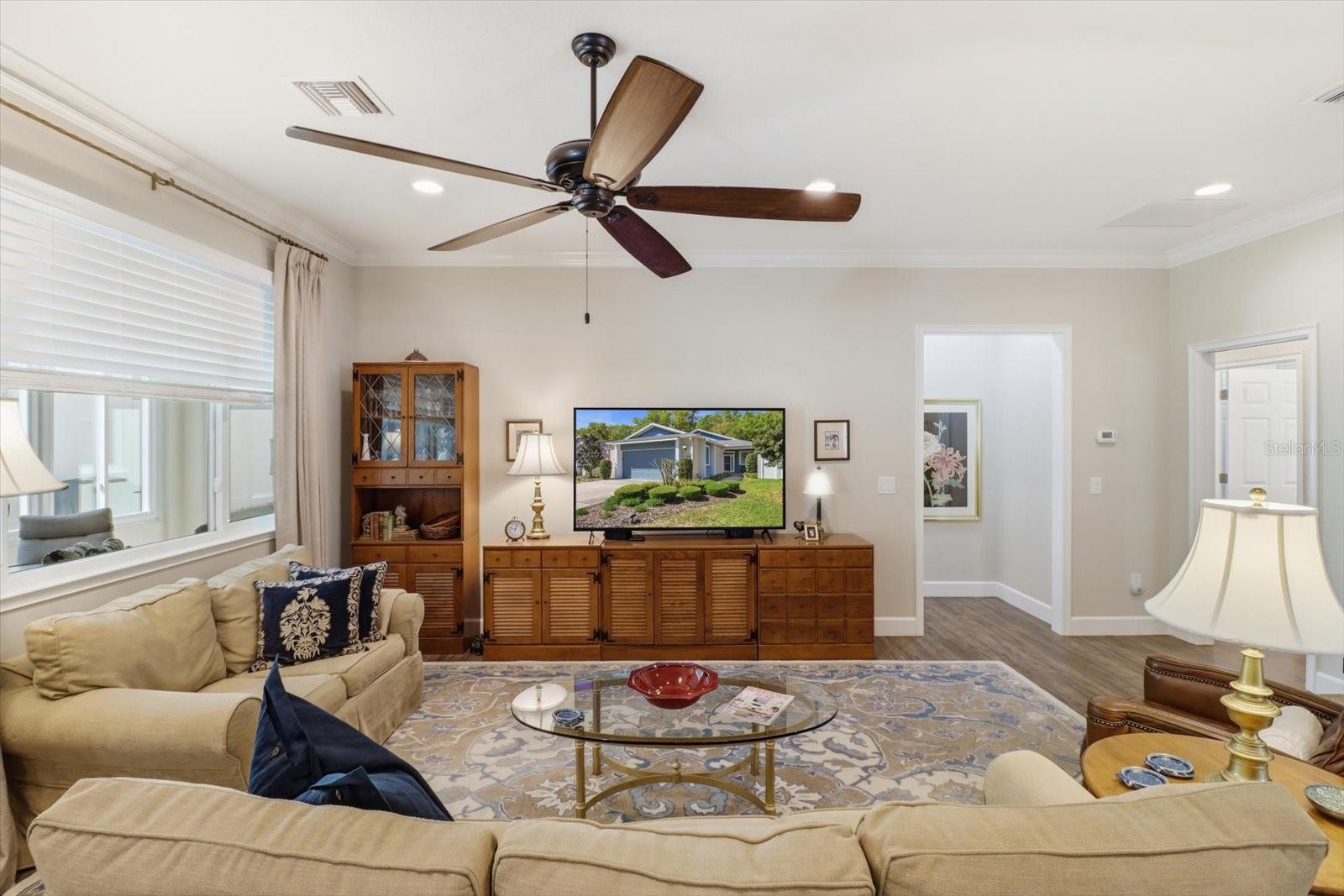 NORTHPOINTE VILLAS - Residential