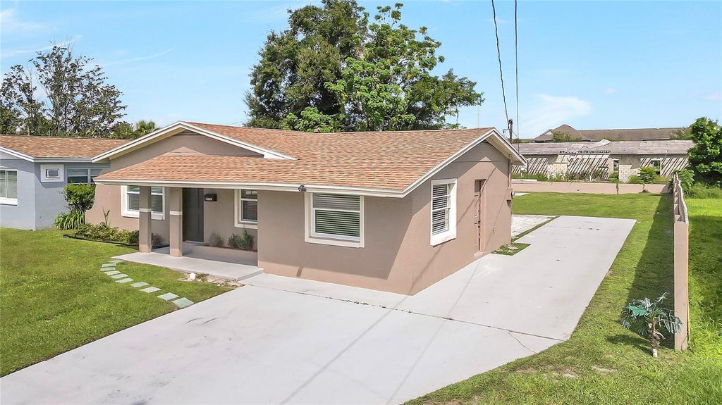Photo of 2041 W Gore Street, Orlando, FL 32805 (MLS # O6446261)