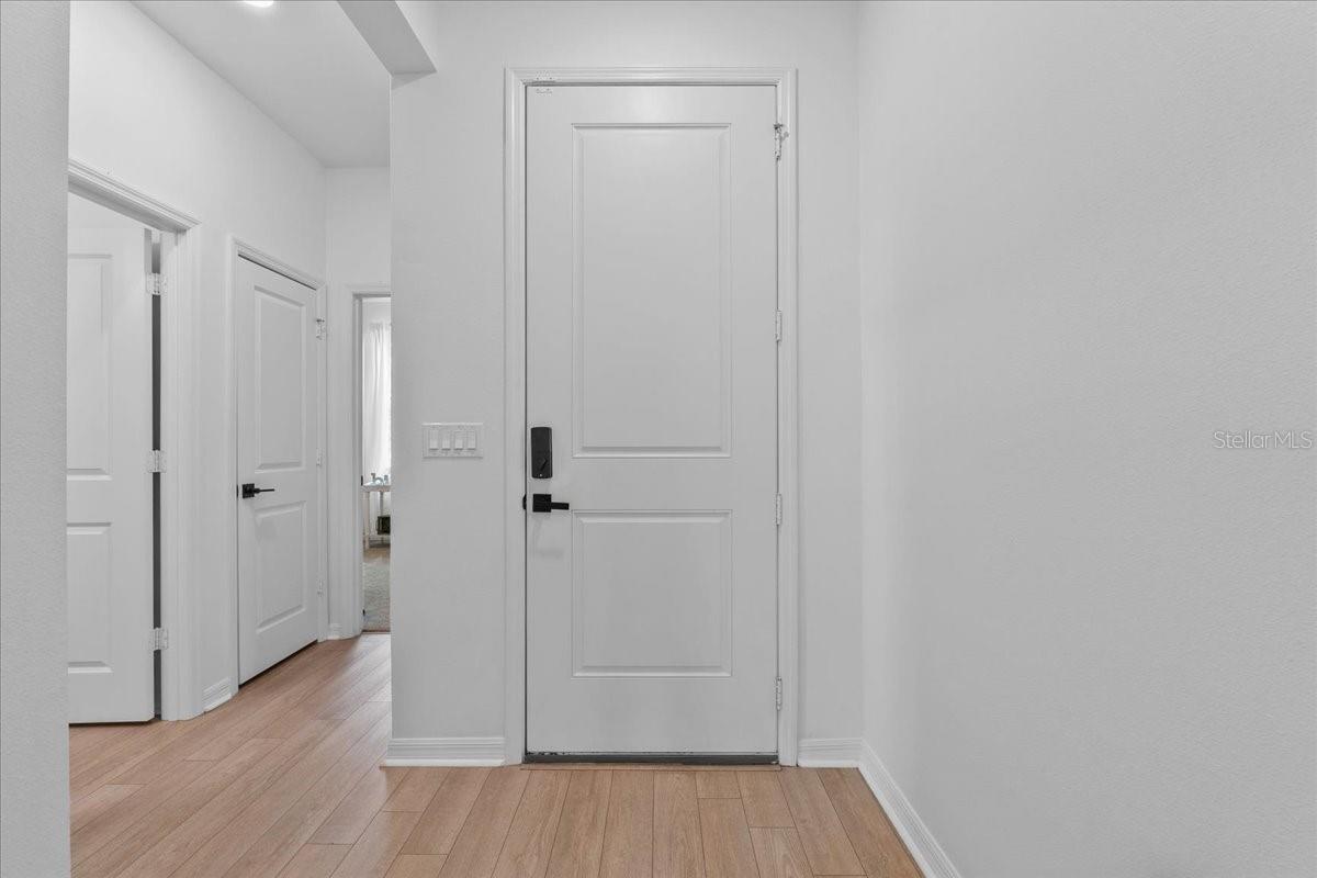 MEADOWS/SCOTT LAKE CRK - Residential