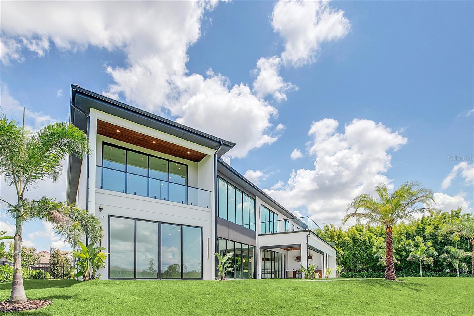 CASA DEL LAGO REP - Residential