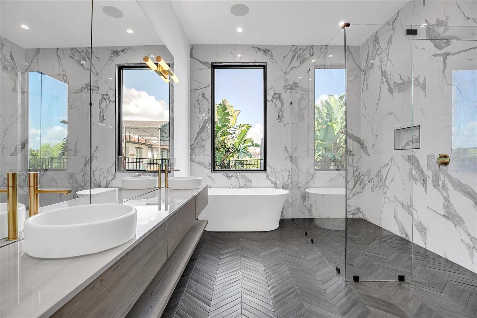 CASA DEL LAGO REP - Residential