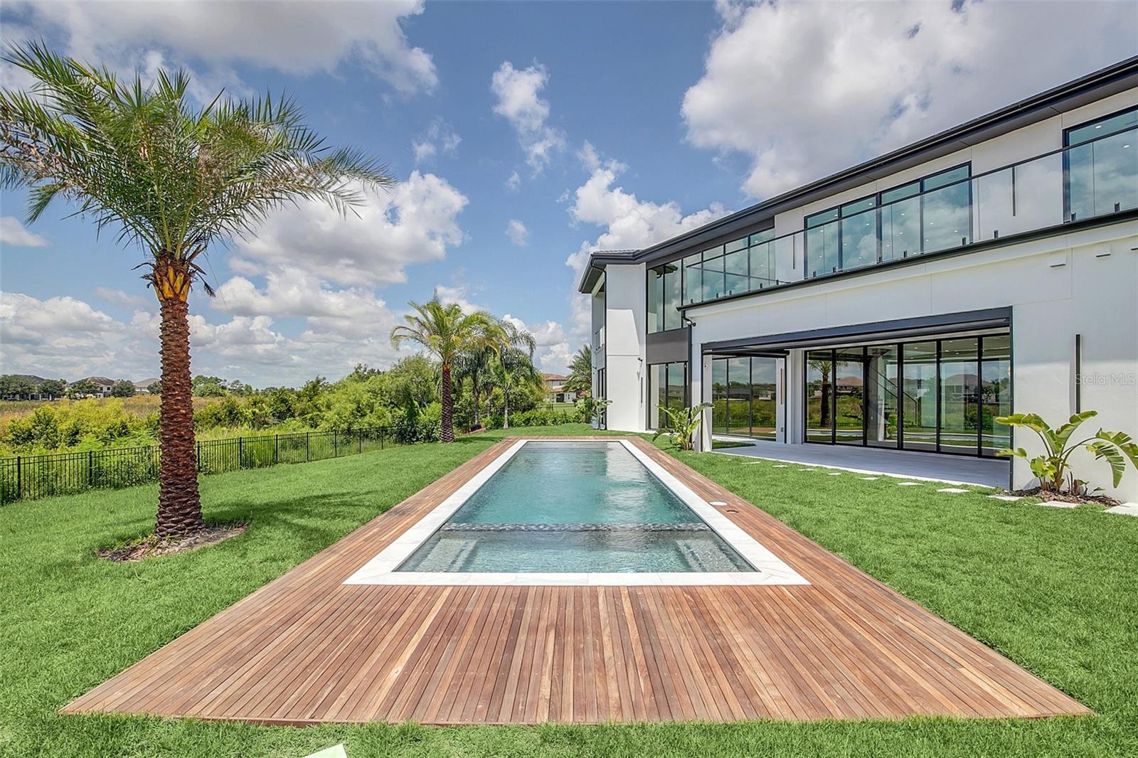 CASA DEL LAGO REP - Residential