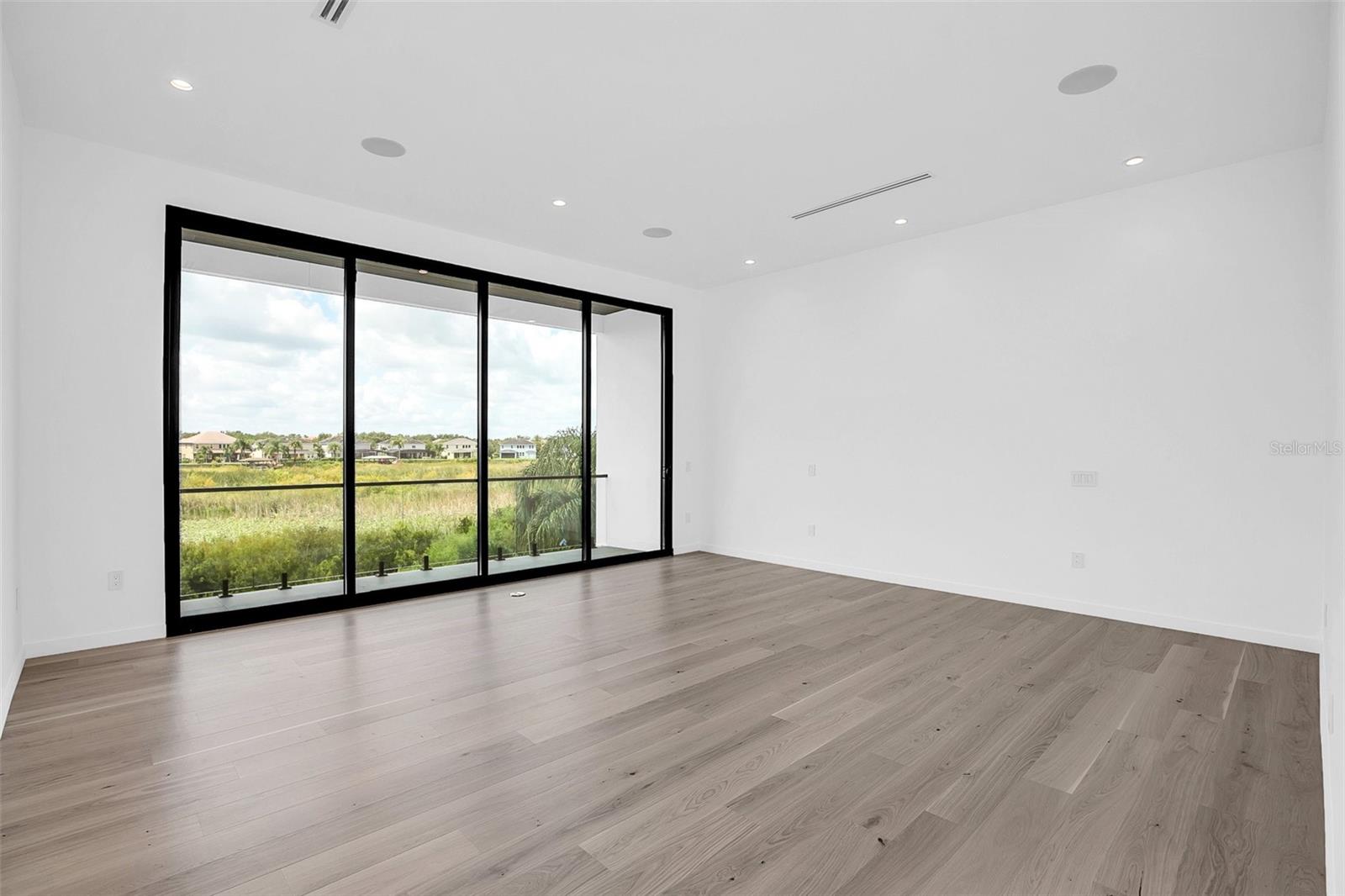 CASA DEL LAGO REP - Residential