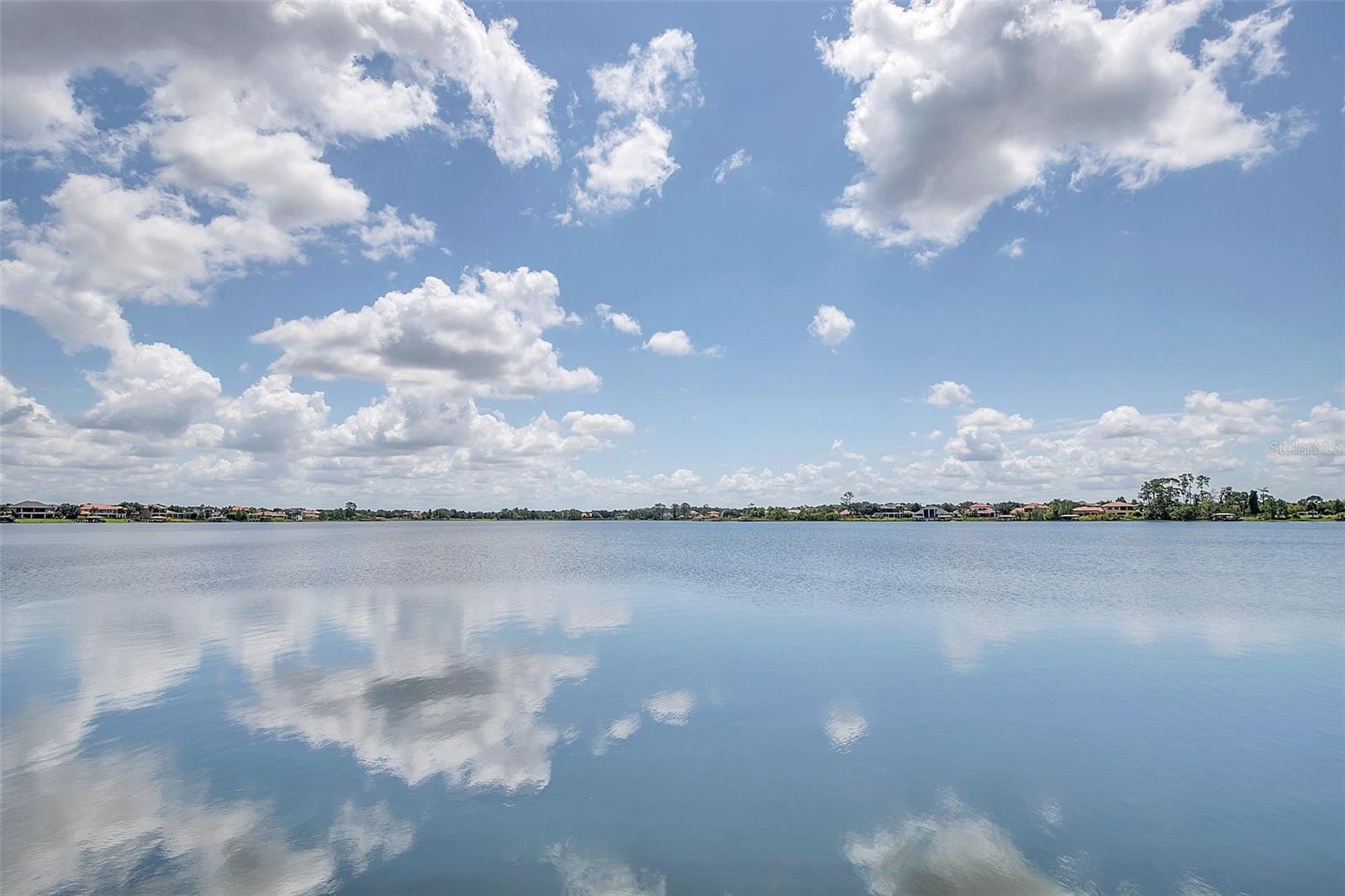 CASA DEL LAGO REP - Residential