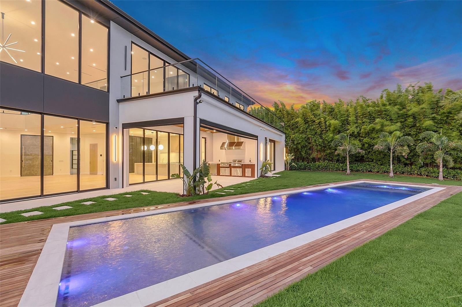 CASA DEL LAGO REP - Residential