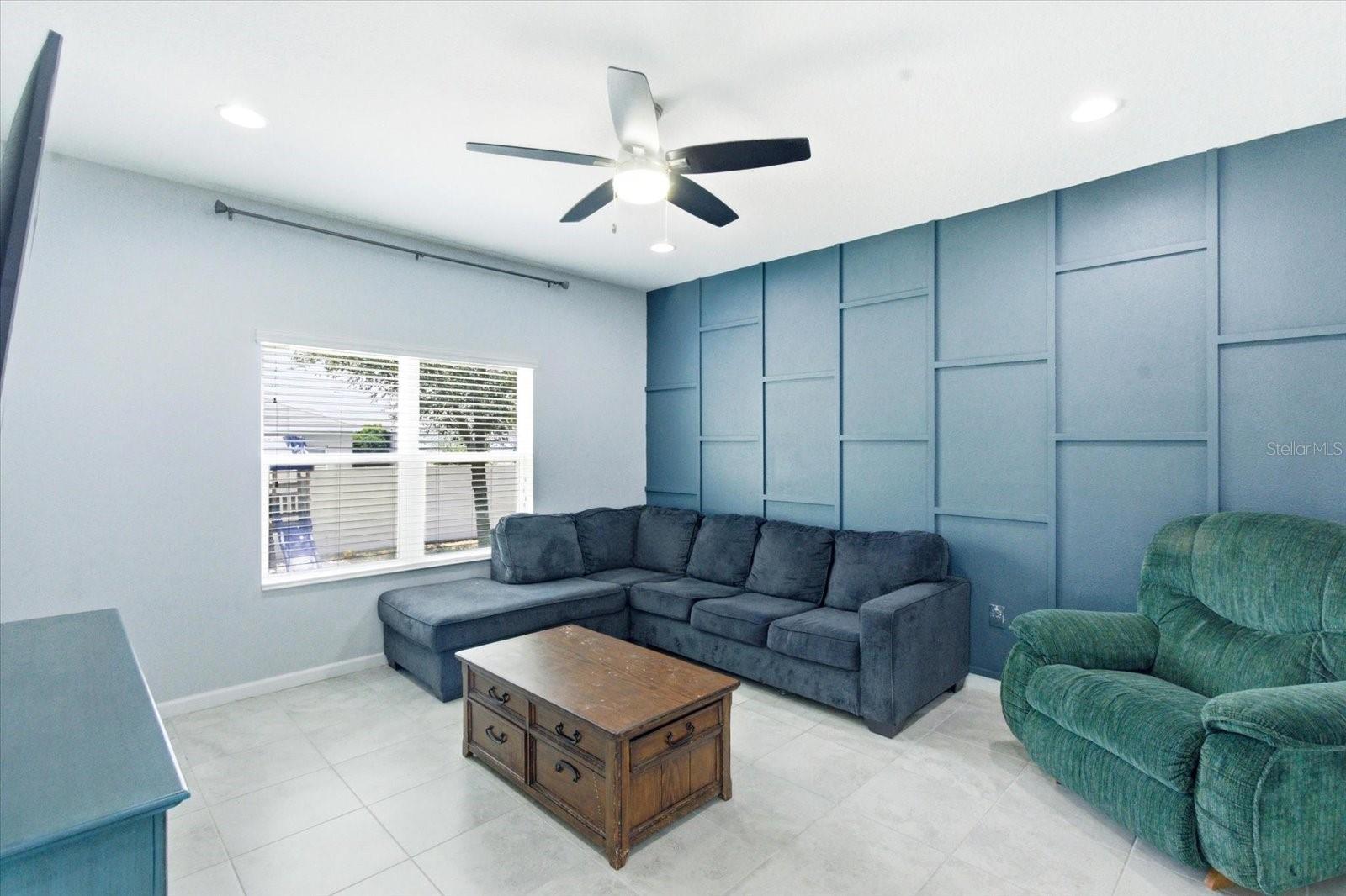 RIDGE/HLND MDWS - Residential