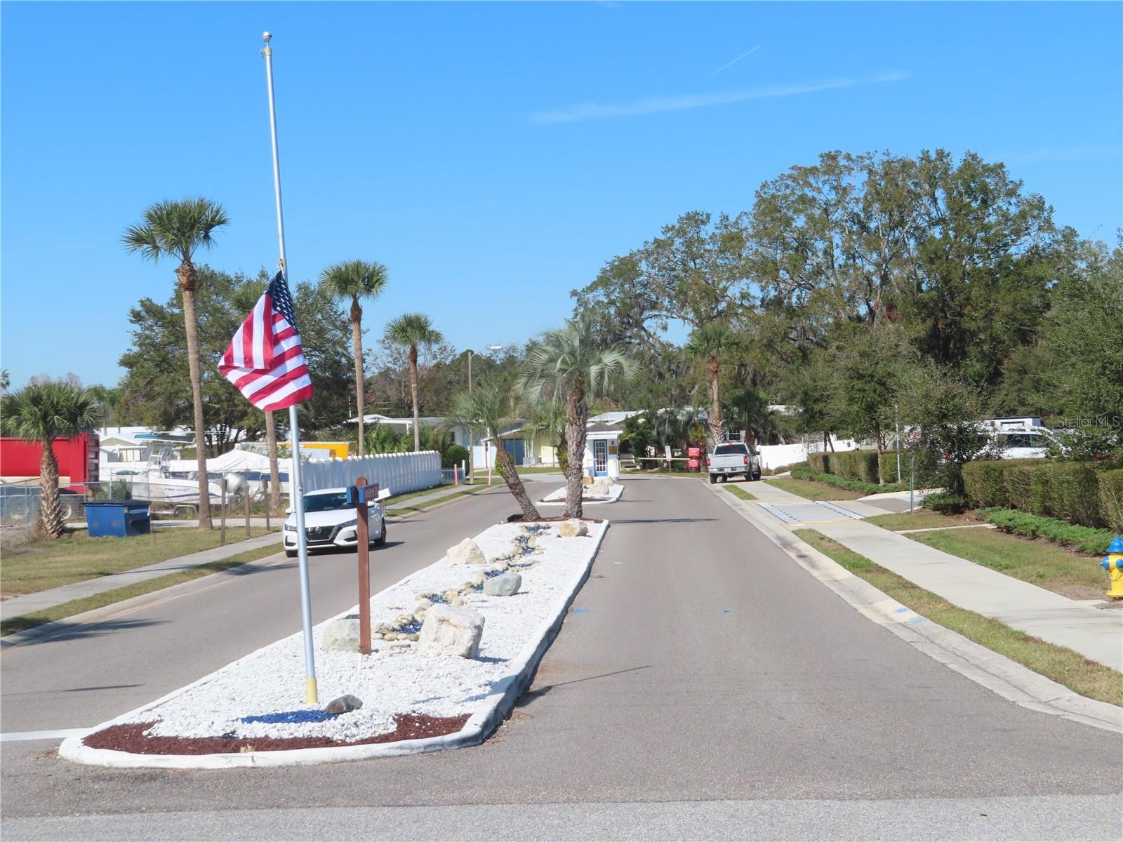 AMERICAN CONDOMINIUM PARKS - ZEPHYRHILLS - Land
