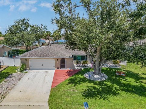 A home in PORT CHARLOTTE