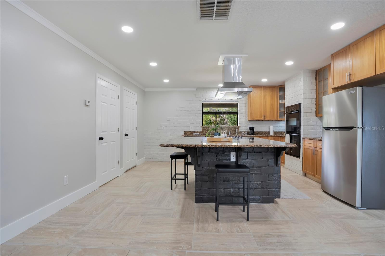 ROCKET CITY - Residential