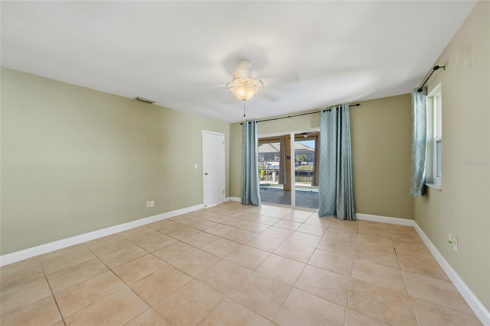 PUNTA GORDA ISLES SEC 04 - Residential