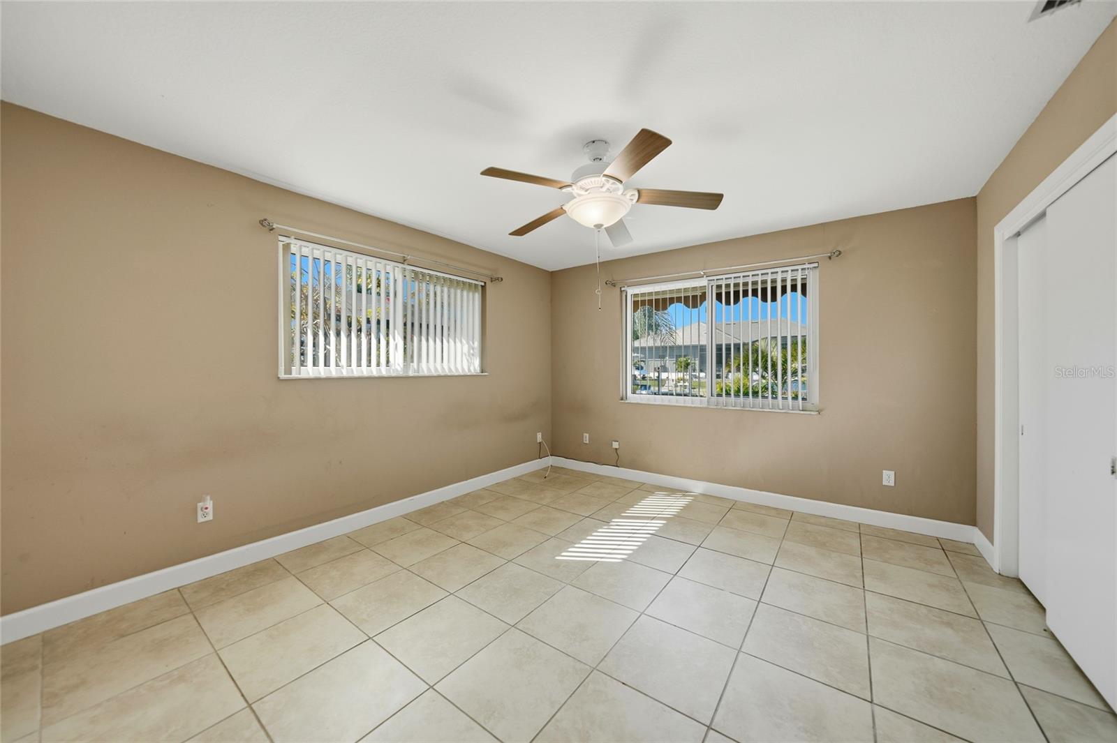 PUNTA GORDA ISLES SEC 04 - Residential