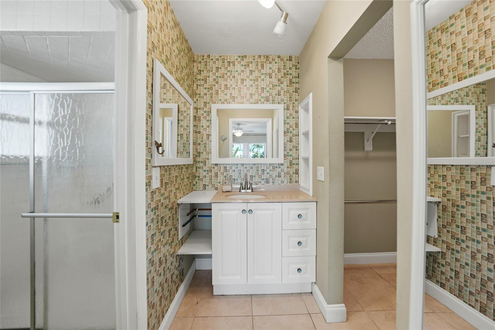 PUNTA GORDA ISLES SEC 04 - Residential