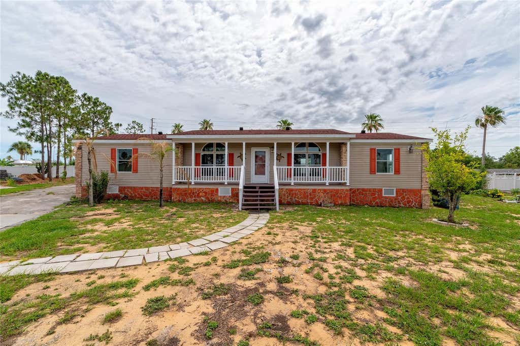 Photo of 503 W Lemon Street, Davenport, FL 33837 (MLS # S5151114)