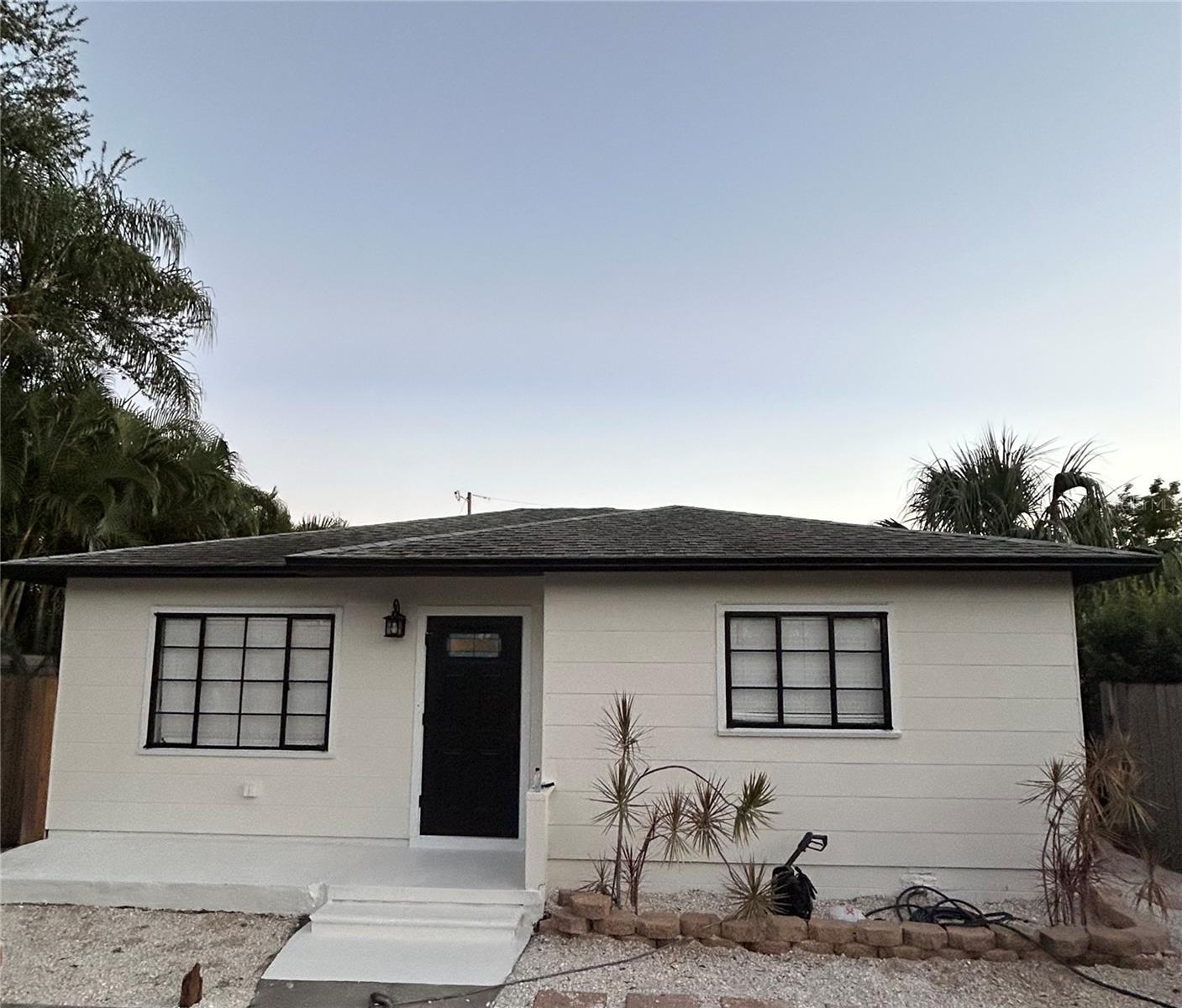 OAK RIDGE 4 - Residential Lease