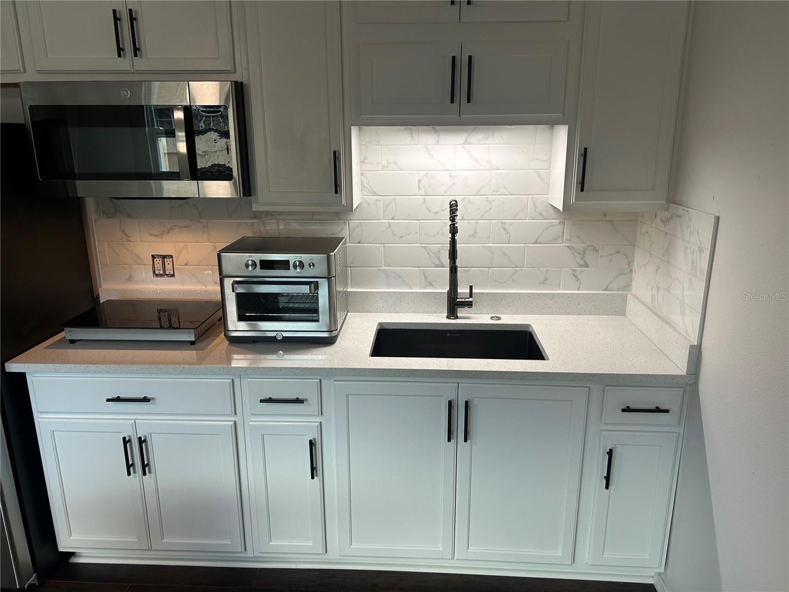 OAK RIDGE 4 - Residential Lease