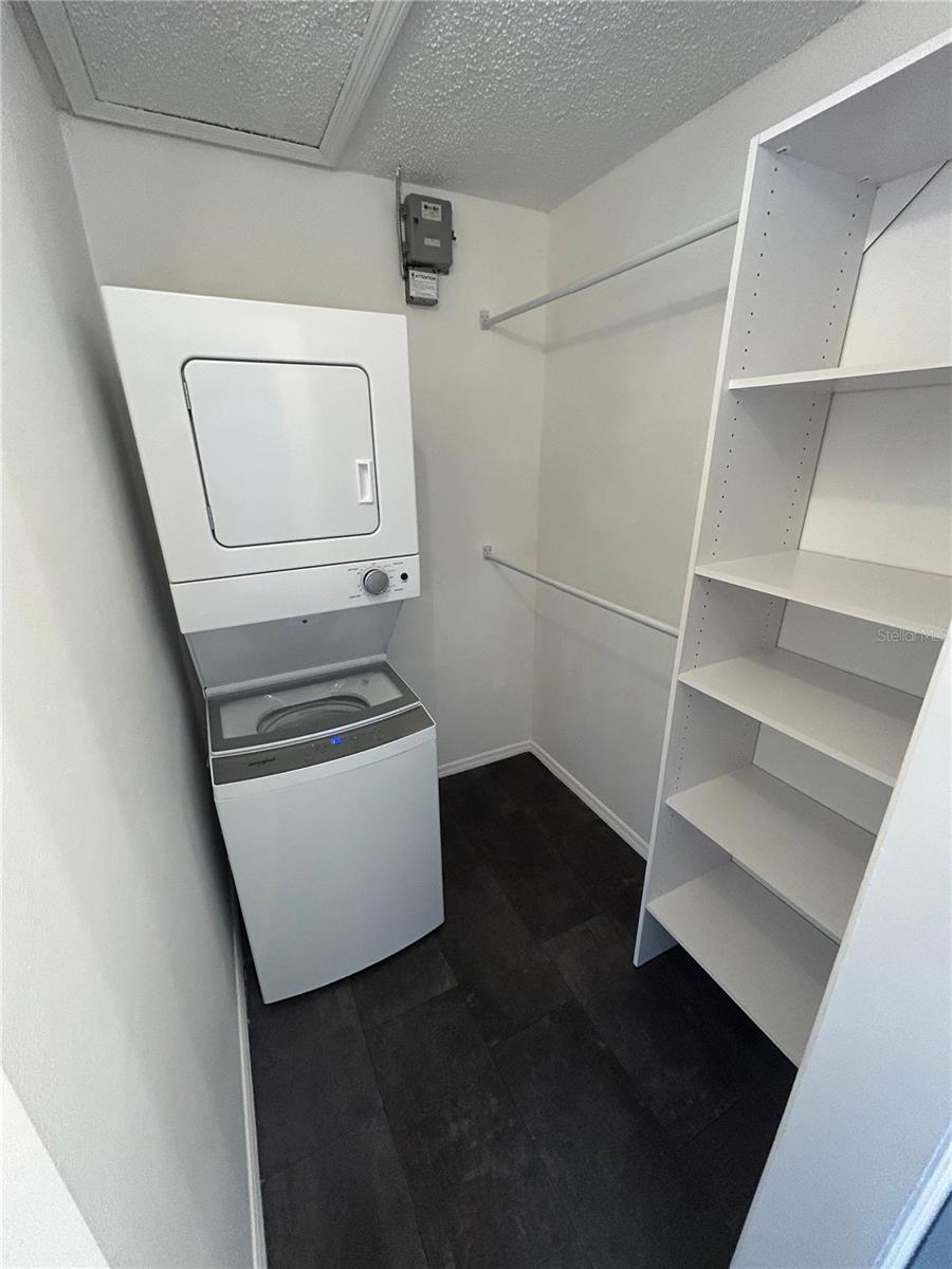 OAK RIDGE 4 - Residential Lease