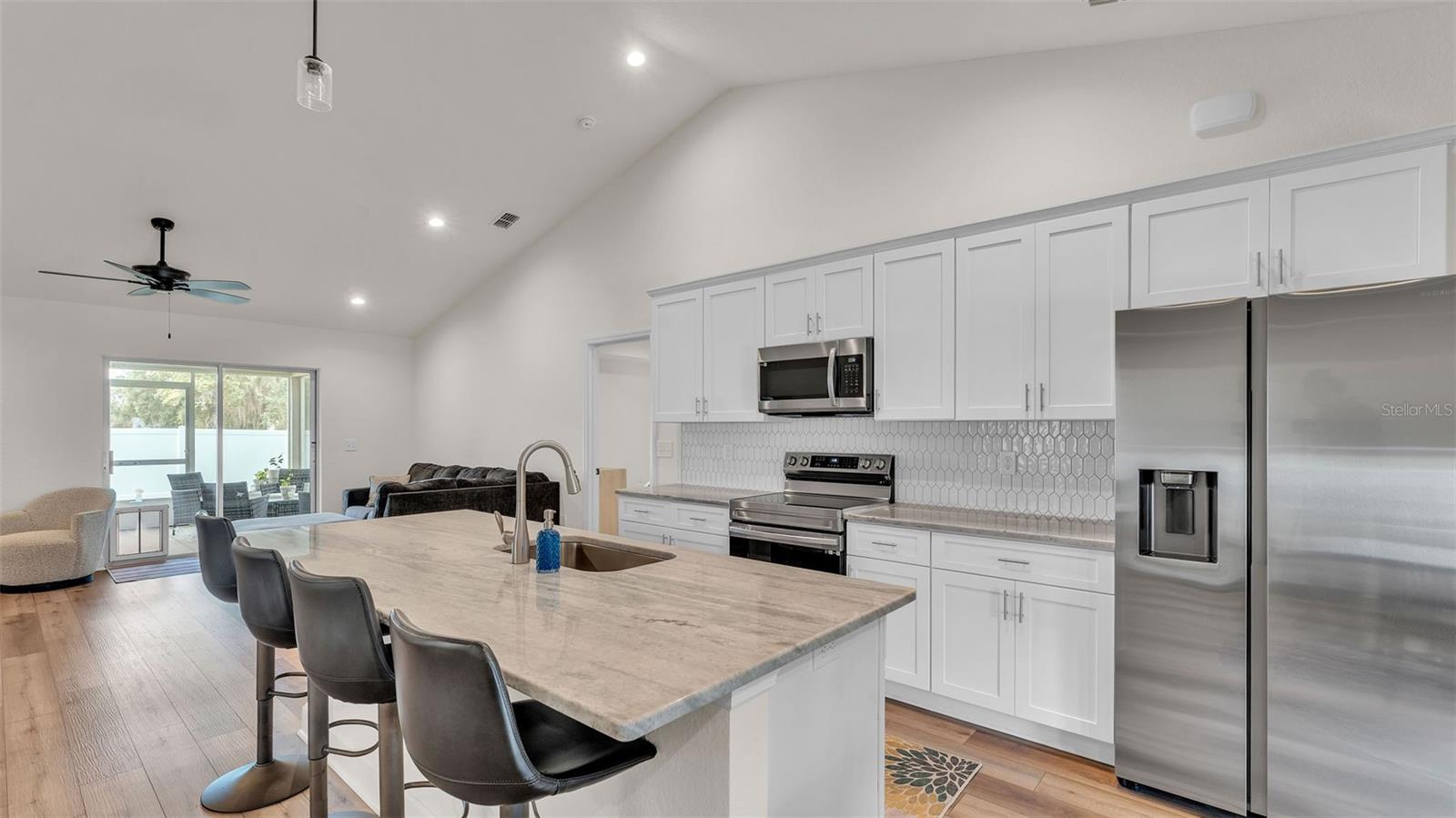 SQUARE LAKE PH FOUR - Residential