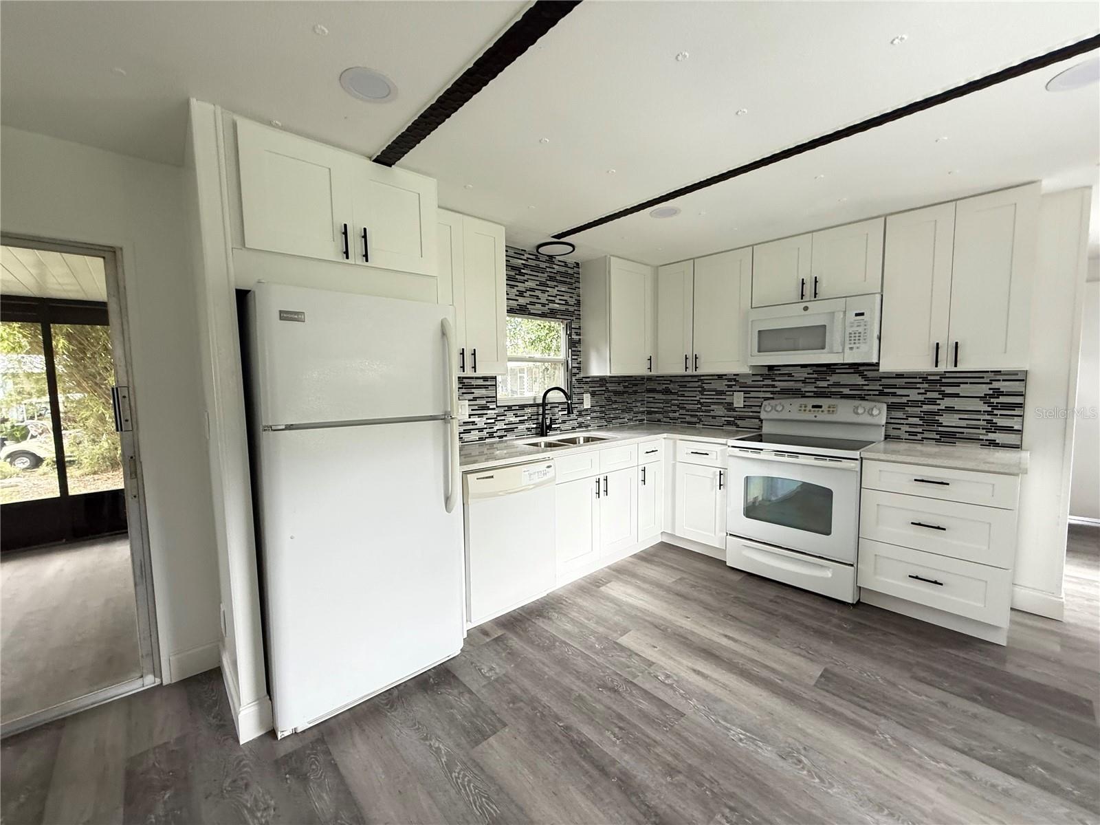 CONTINENTAL CAMPER RESIDENCE I - Residential