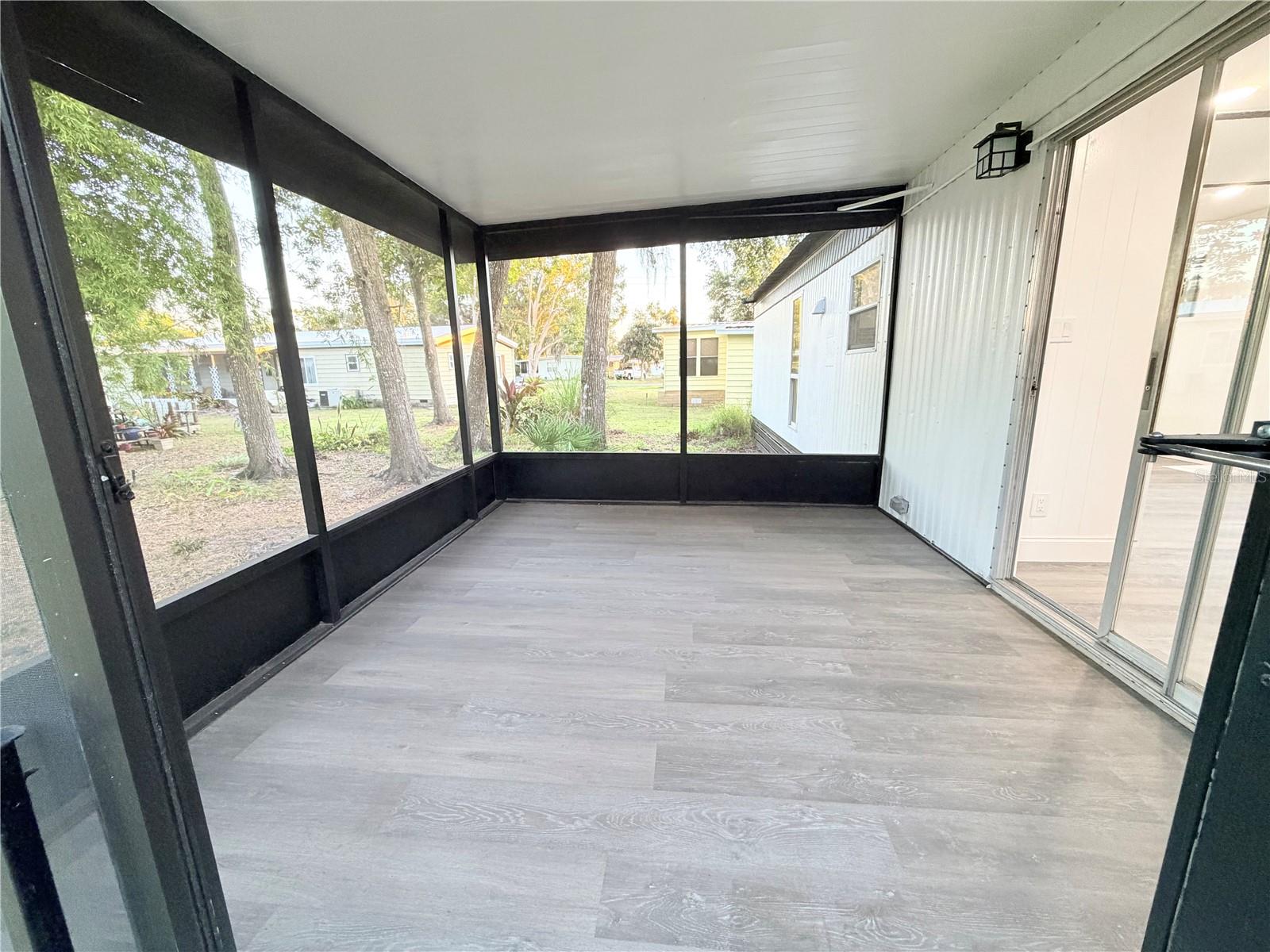 CONTINENTAL CAMPER RESIDENCE I - Residential