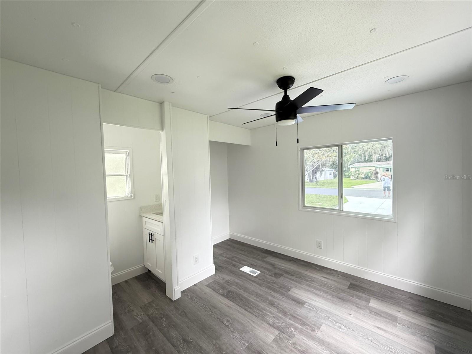 CONTINENTAL CAMPER RESIDENCE I - Residential