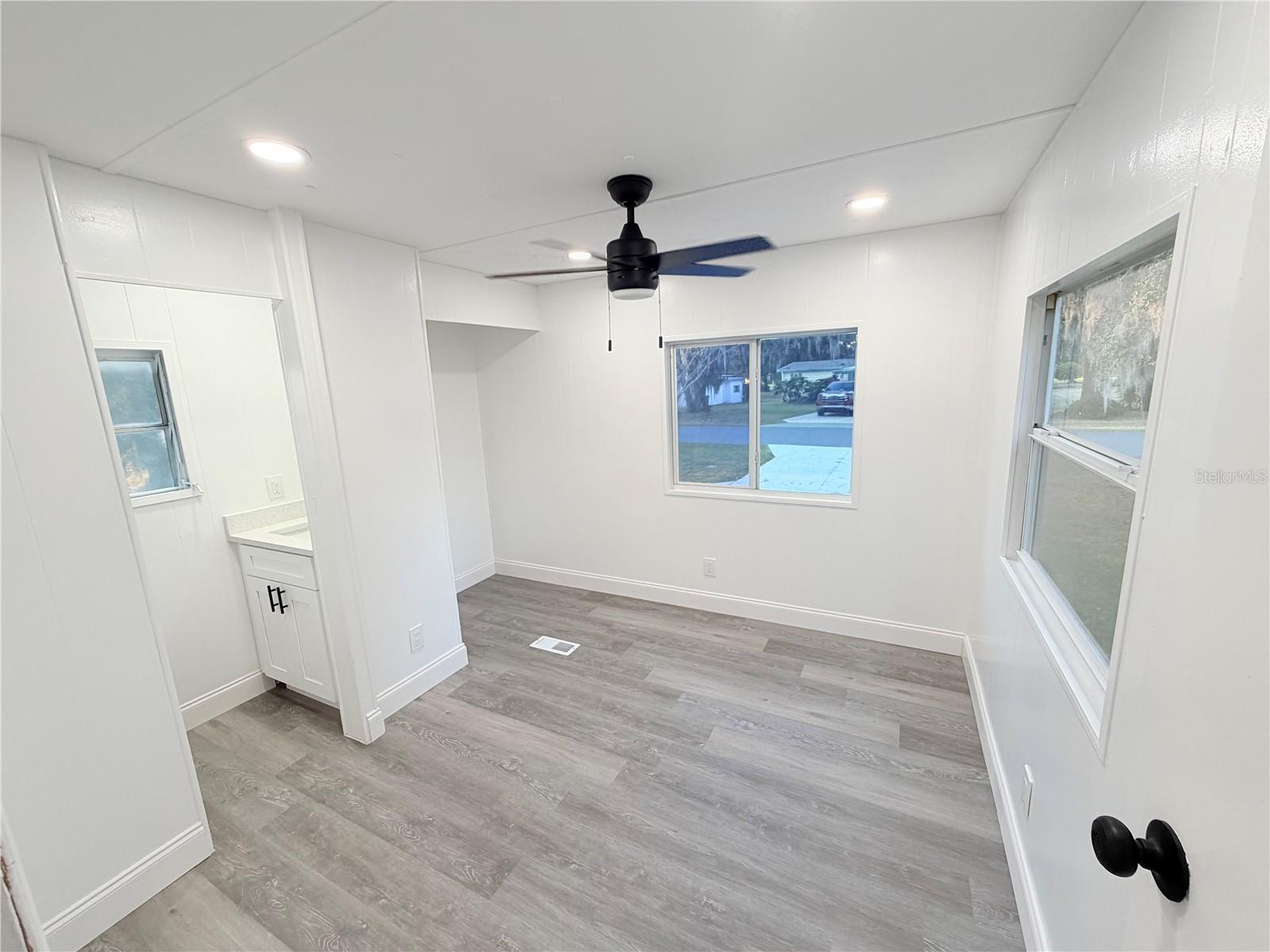 CONTINENTAL CAMPER RESIDENCE I - Residential